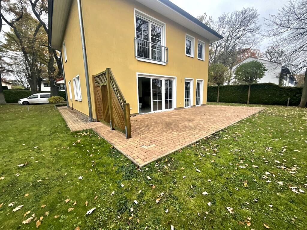 Montage einer Terrassenüberdachung in Dallgow-Döberlitz