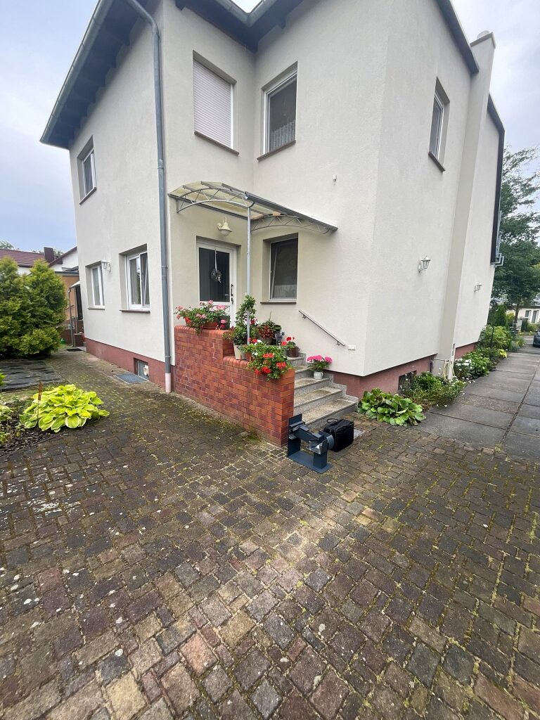 Eingangsüberdachung in Cottbus