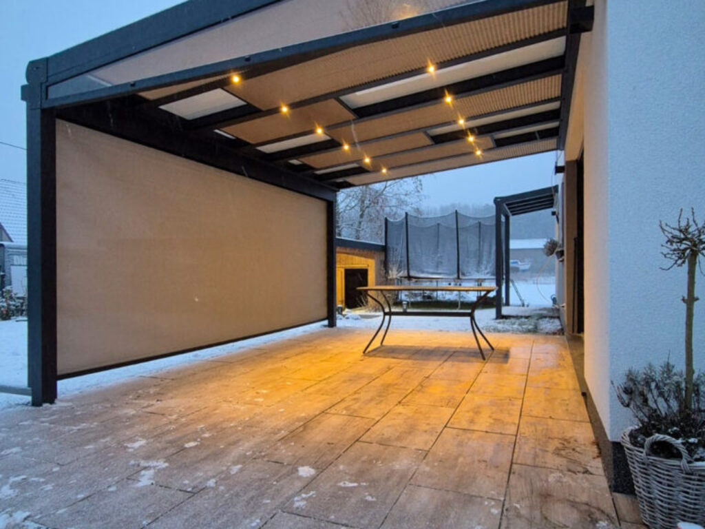 Terrassenüberdachung mit Wandmontage Grünheide